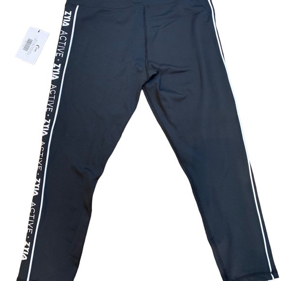 Zyia black logo stripe light n tight hi rise 7/8 24” legging NWT - Picture 4 of 7